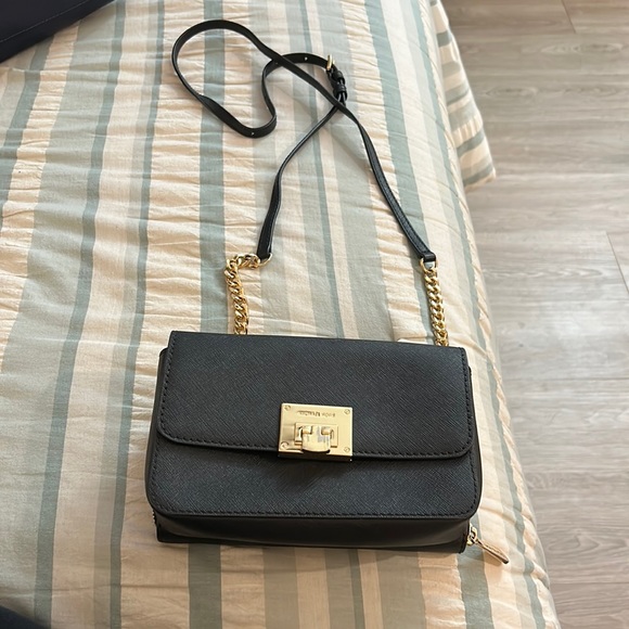 MICHAEL Michael Kors Handbags - Black Michael Kors bag with detachable wallet.